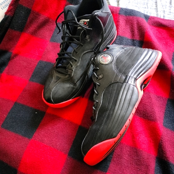 Jordan Size 10.5 - Picture 1 of 3